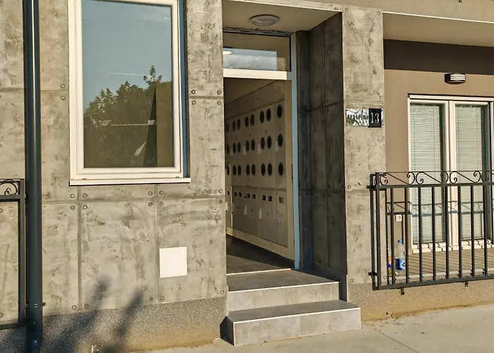 1 - Srebrno Jezero *